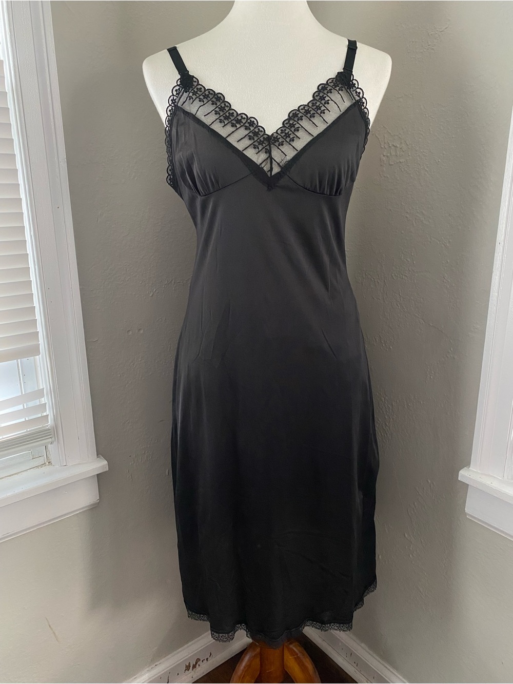 Vtg Romantic Black Lace Lingerie Slip Dress Gothic Glam Chic Coquette Feminine